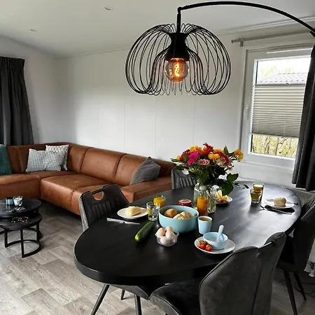Polderhuisje 1 - Heerlijk Dichtbij En Duin - 2 Slaapkamers - Midicamping Der Burgh - Rockanje