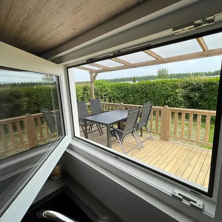 캠프장 Polderhuisje - Heerlijk Chalet Dichtbij Strand En Duin - 2 Slaapkamers - Midicamping Van Der Burgh - Rockanje *