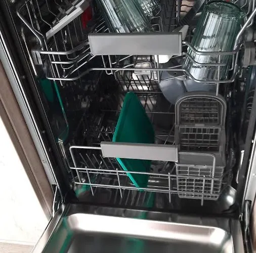 캠프장 Polderhuisje - Heerlijk Chalet Dichtbij Strand En Duin - 2 Slaapkamers - Midicamping Van Der Burgh - Rockanje *