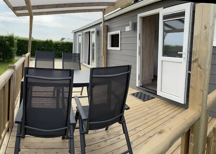 Polderhuisje 1 - Heerlijk Chalet Dichtbij Strand En Duin - 2 Slaapkamers - Midicamping Van Der Burgh - Rockanje Rockanje